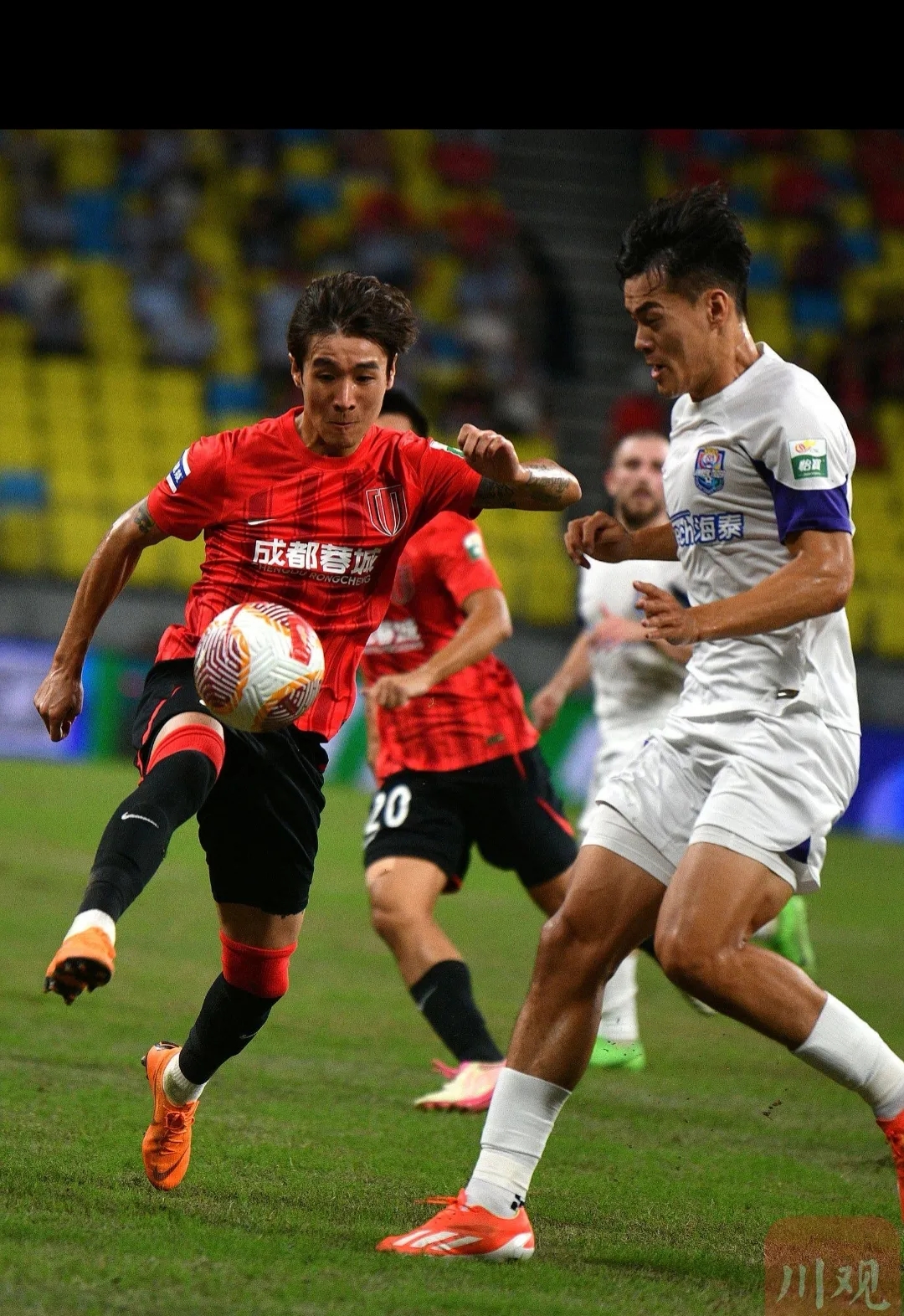 里程碑夜成都蓉城扳平良机，欧联国际比赛日刷纪录，球迷炸锅，资深球员宣示担当(成都蓉城队最新消息今天新闻)